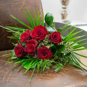 Flowers for Valentines Day, valetines day flowers, valentines day flower sale, lovesales 